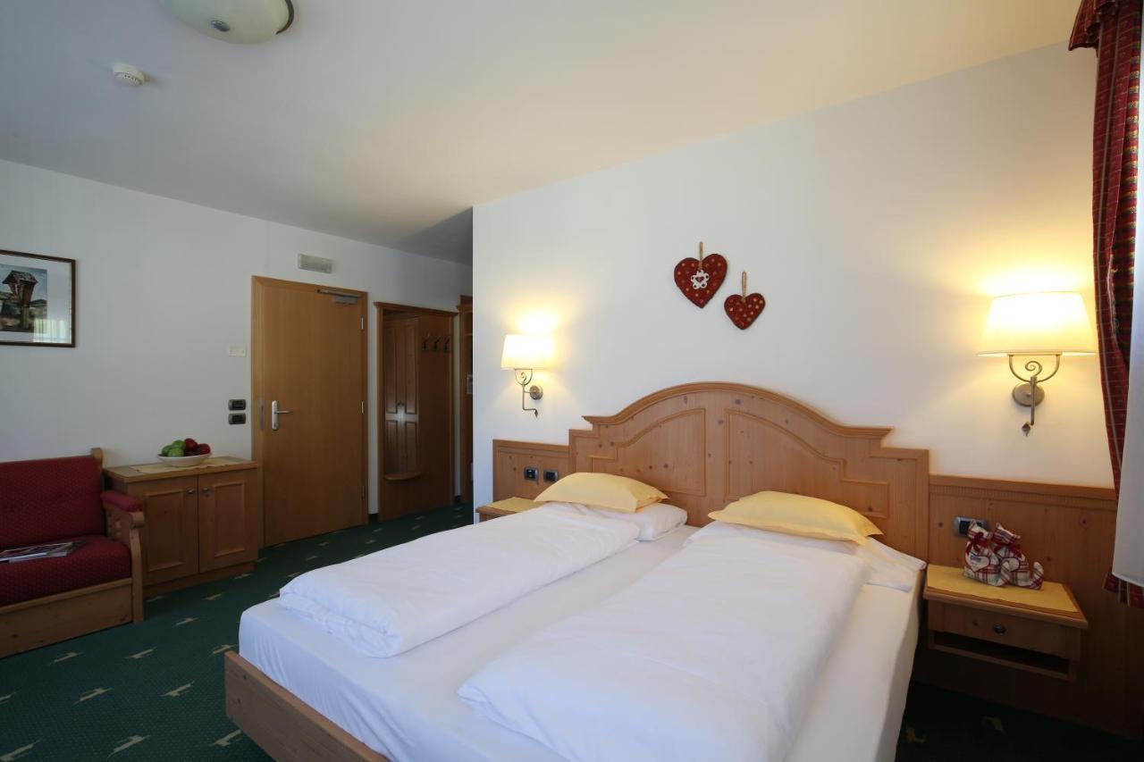 Hotel Mesdi Arabba Exterior photo
