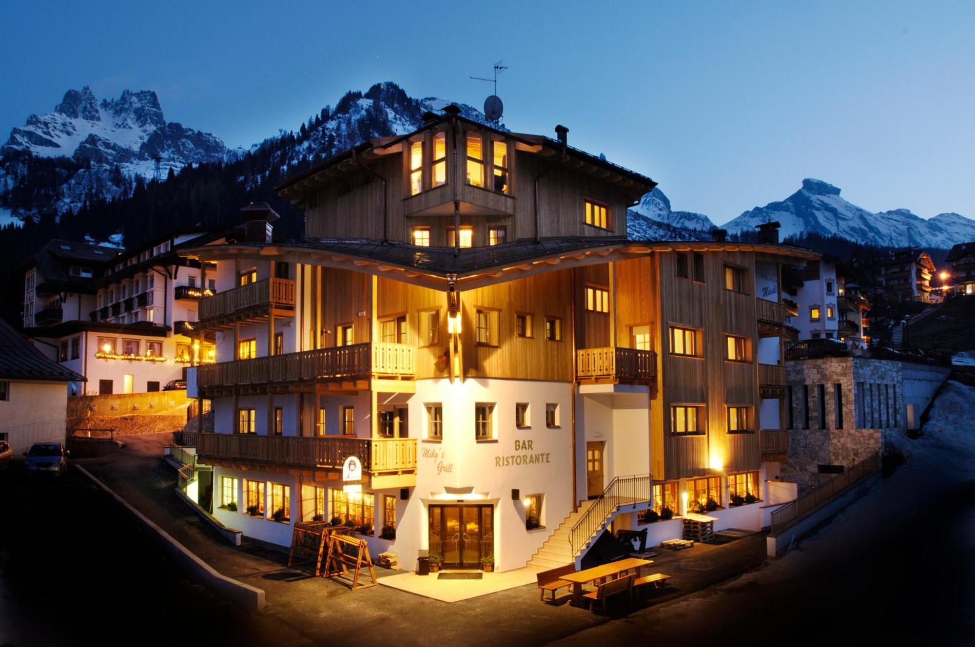 Hotel Mesdi Arabba Exterior photo